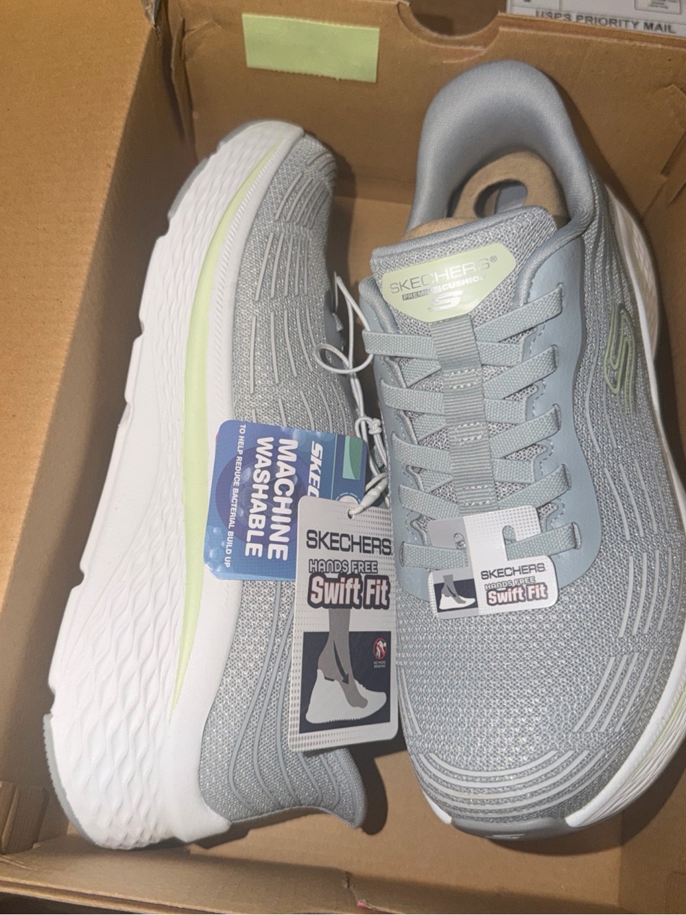 skechers hands free swift fit Sz 7 Women - Picture 2 of 5